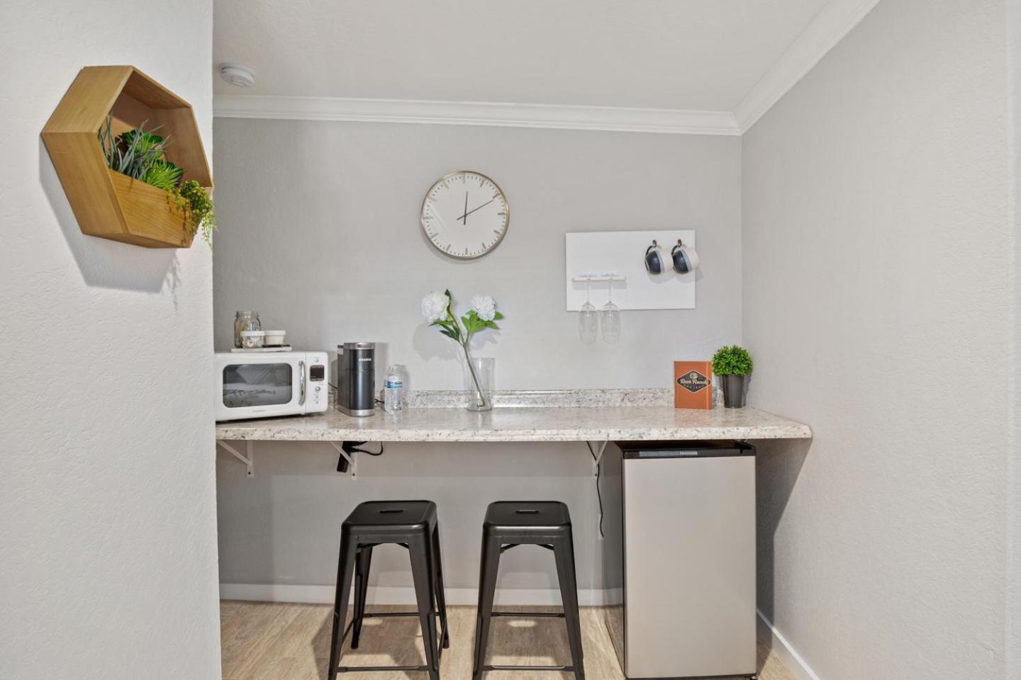 Downtown Studio 1 At Beer Ranch Project Inn Wimberley Bagian luar foto