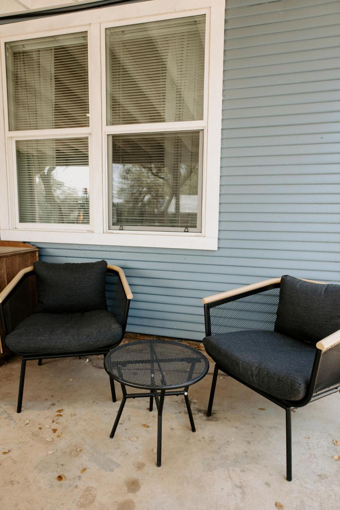 Downtown Studio 1 At Beer Ranch Project Inn Wimberley Bagian luar foto
